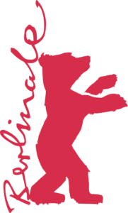 Roter Bär mit senkrechtem handschriftlichem Berlinale-Schriftzug – PNG mit transparentem Hintergrund